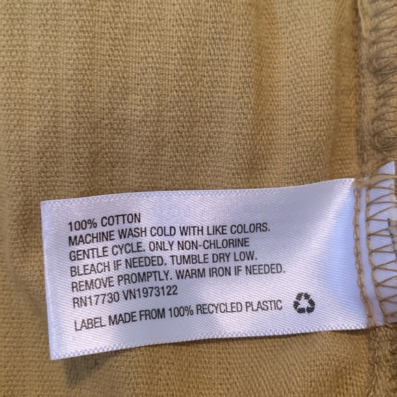 Corduroy Shacket 💛 - Picture 4 of 5